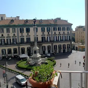  Bed & Breakfast Relais Piazza Dei Martiri Italia